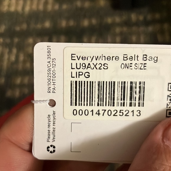 NWT Lululemon Everywhere Belt Bag 1L - Picture 8 of 8